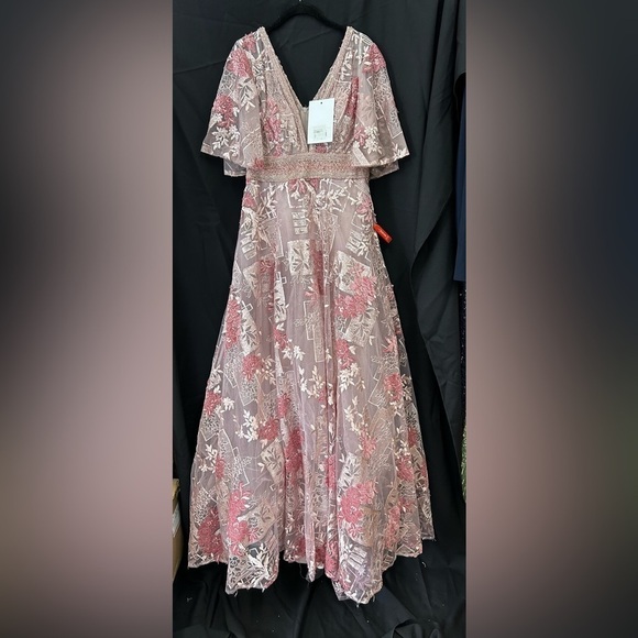 Mac Duggal 20262 NWT EMBROIDERED FLOUNCE SLEEVE A LINE GOWN - Picture 4 of 9